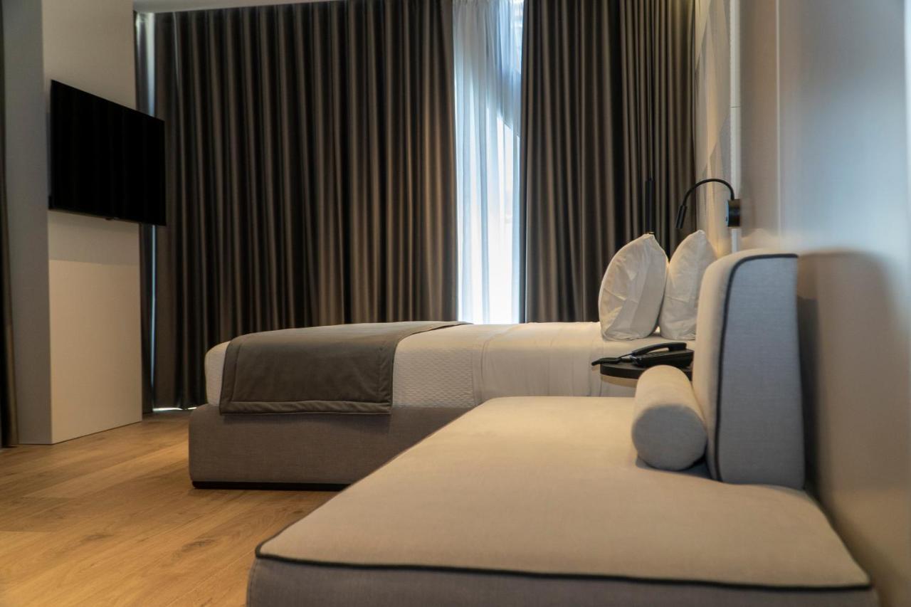 Center Hotel Saranda Extérieur photo