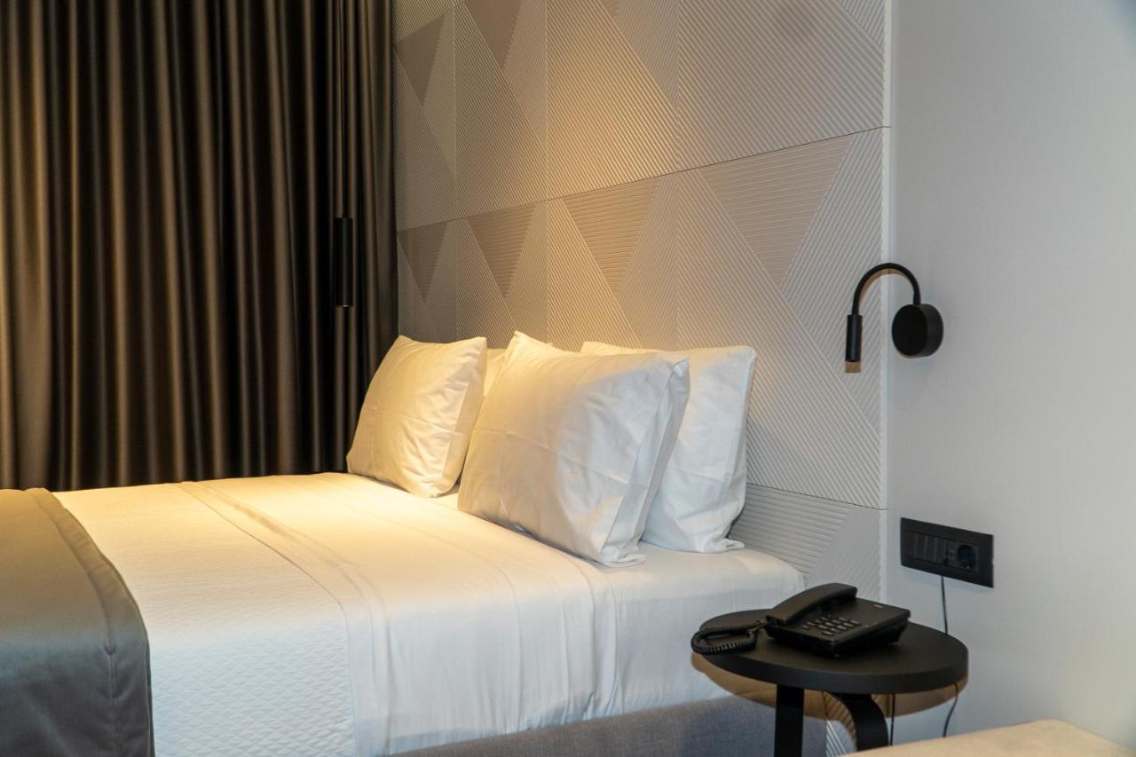 Center Hotel Saranda Extérieur photo