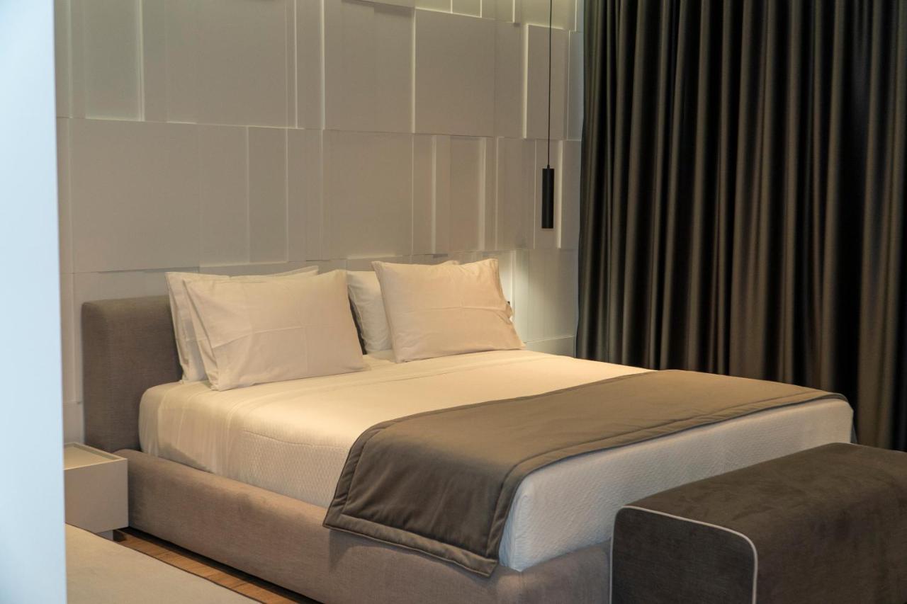 Center Hotel Saranda Extérieur photo